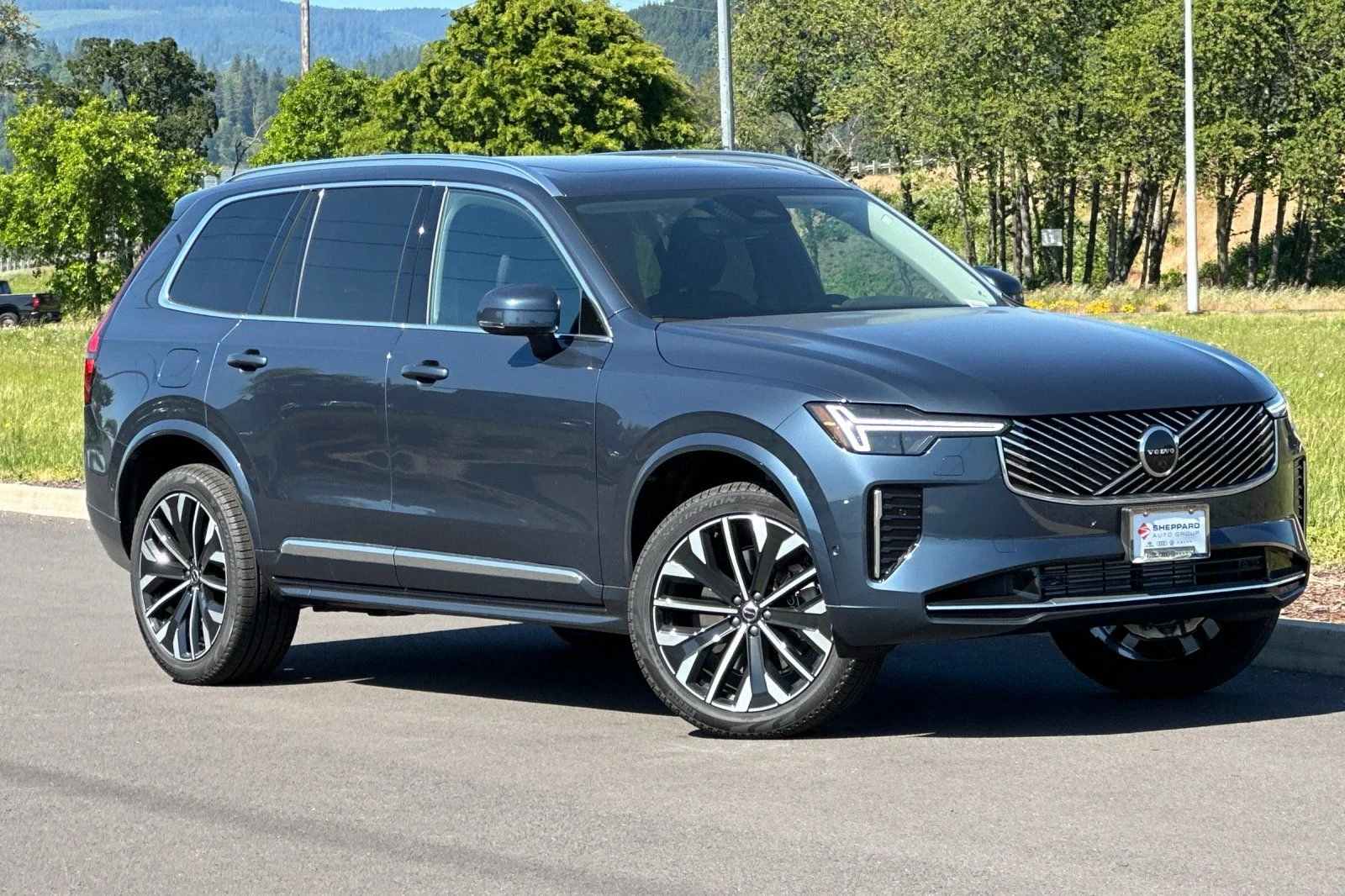 2026 Volvo XC90 T8 Recharge Plus Bright 6-Seater 4WD's photo