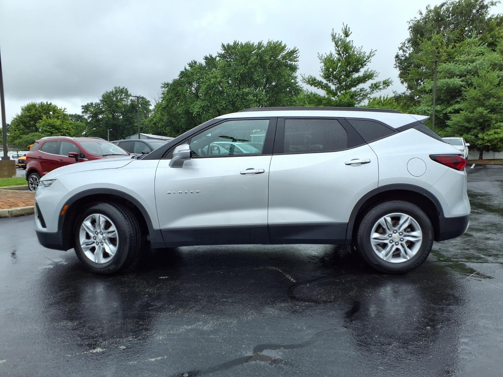 Used 2021 SILVER ICE METALLIC Chevrolet LT image 29