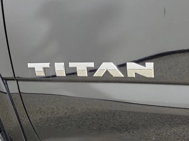 Used 2021 Black Nissan Platinum Reserve image 9