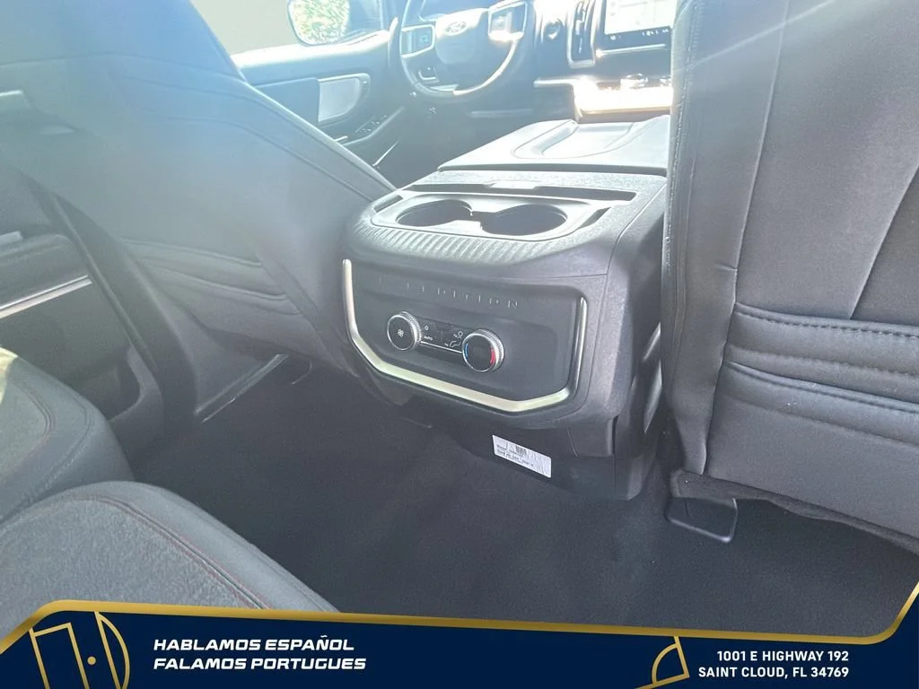 Used 2025  Ford Active image 26
