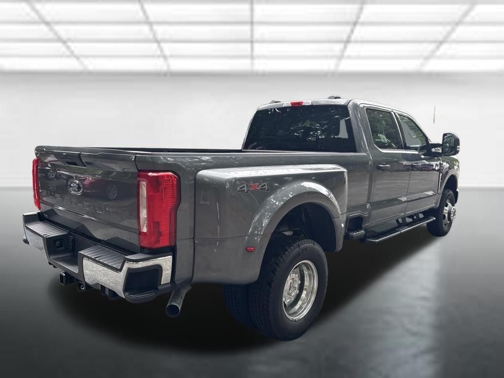Used 2026 Gray Ford XLT image 6