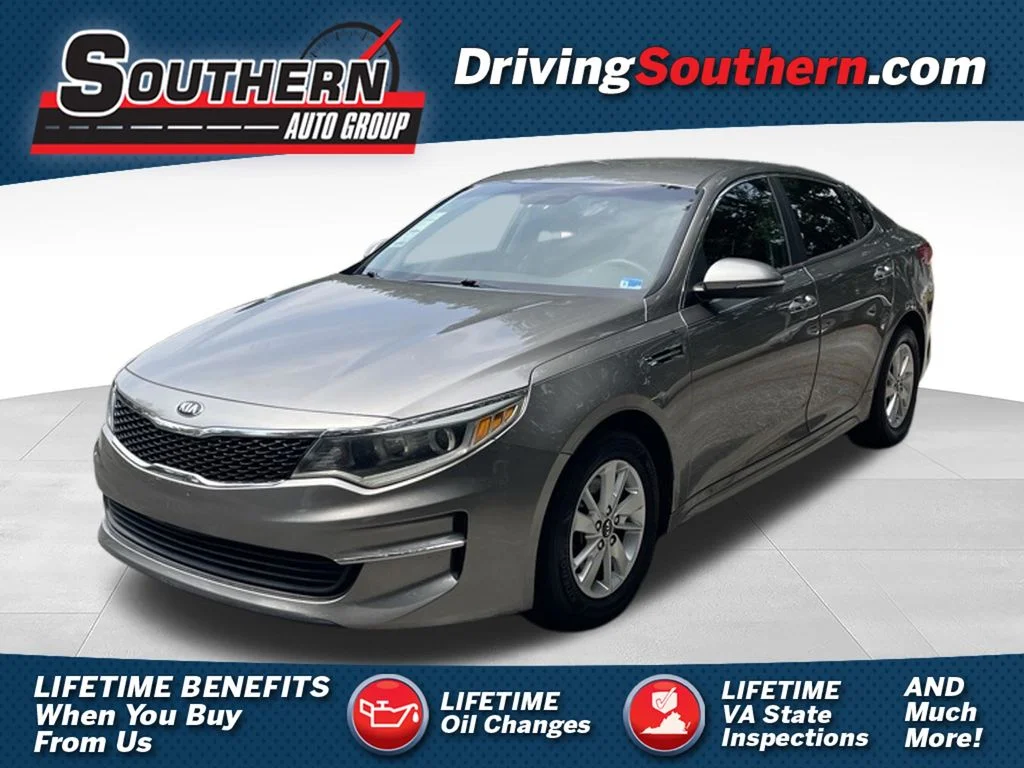 Used 2017 Silver Kia LX image 1
