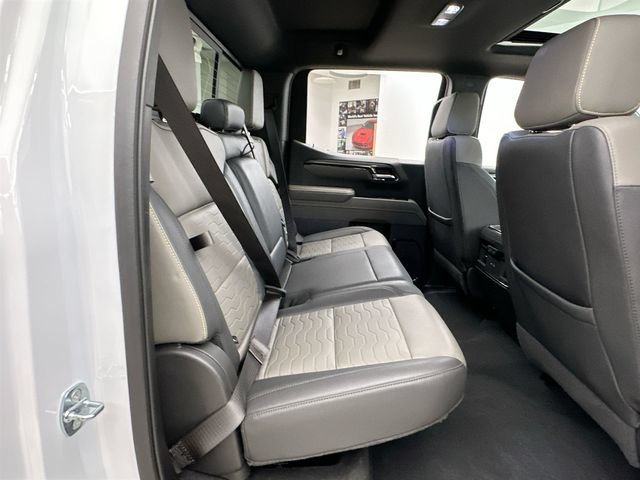 2023 Chevrolet Silverado 1500 ZR2 - Photo 17