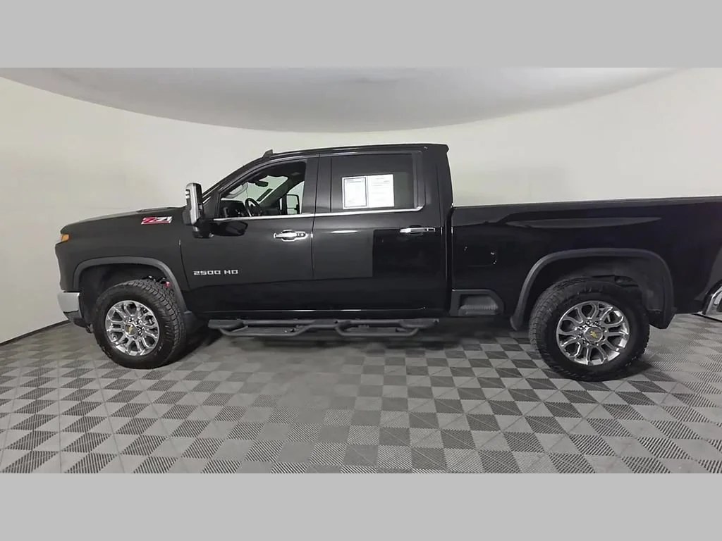 Used 2025 Black Chevrolet LTZ image 49