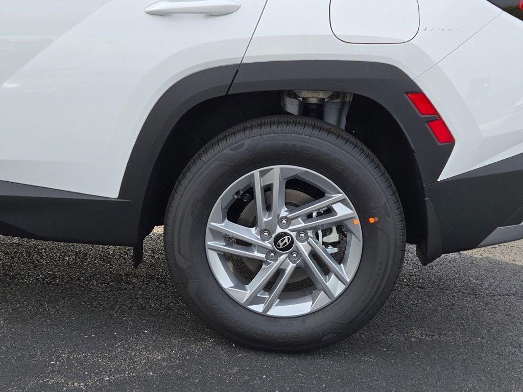New 2026 White Hyundai SE AWD image 14
