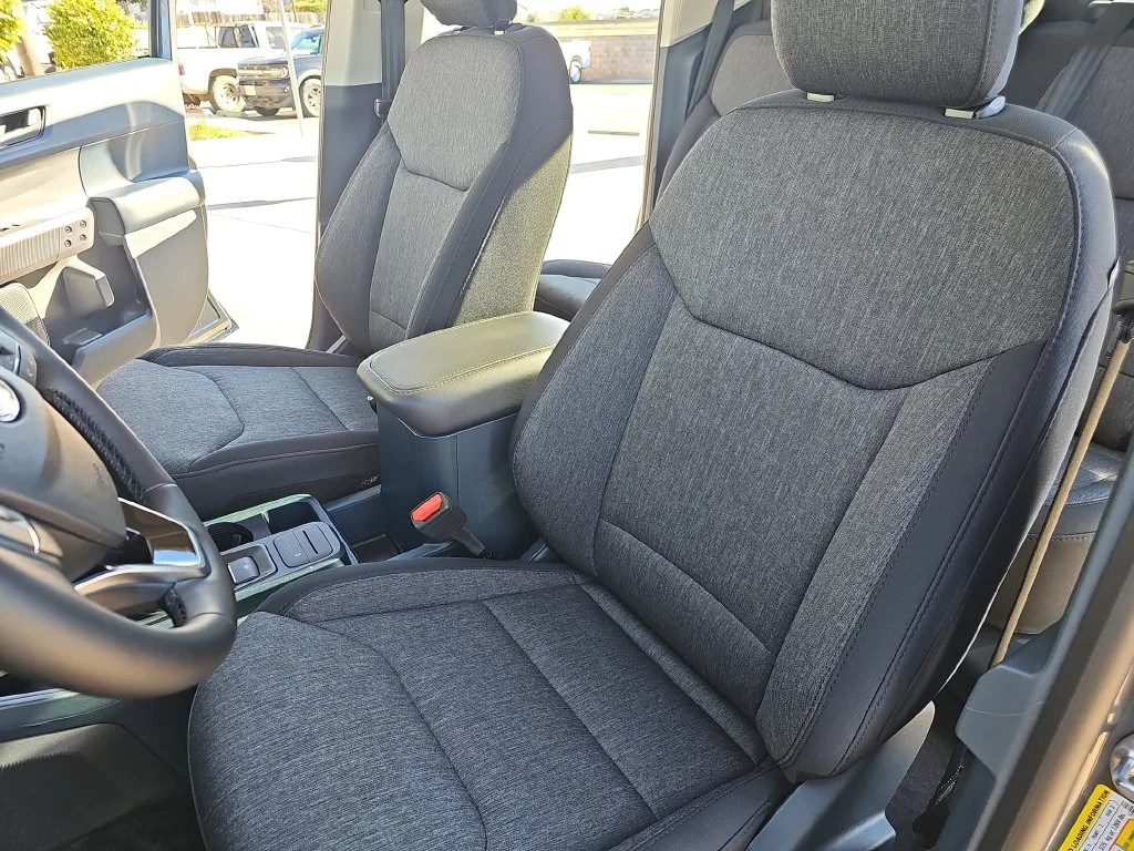 New 2026 Carbonized Gray Metallic Ford XLT image 14
