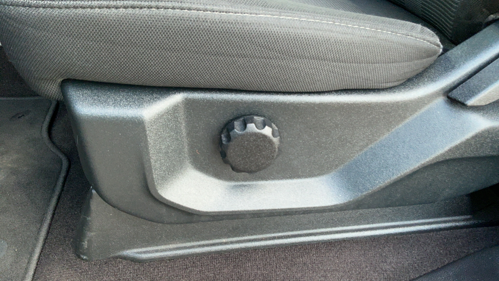 Used 2020 Gray Ford XL image 19