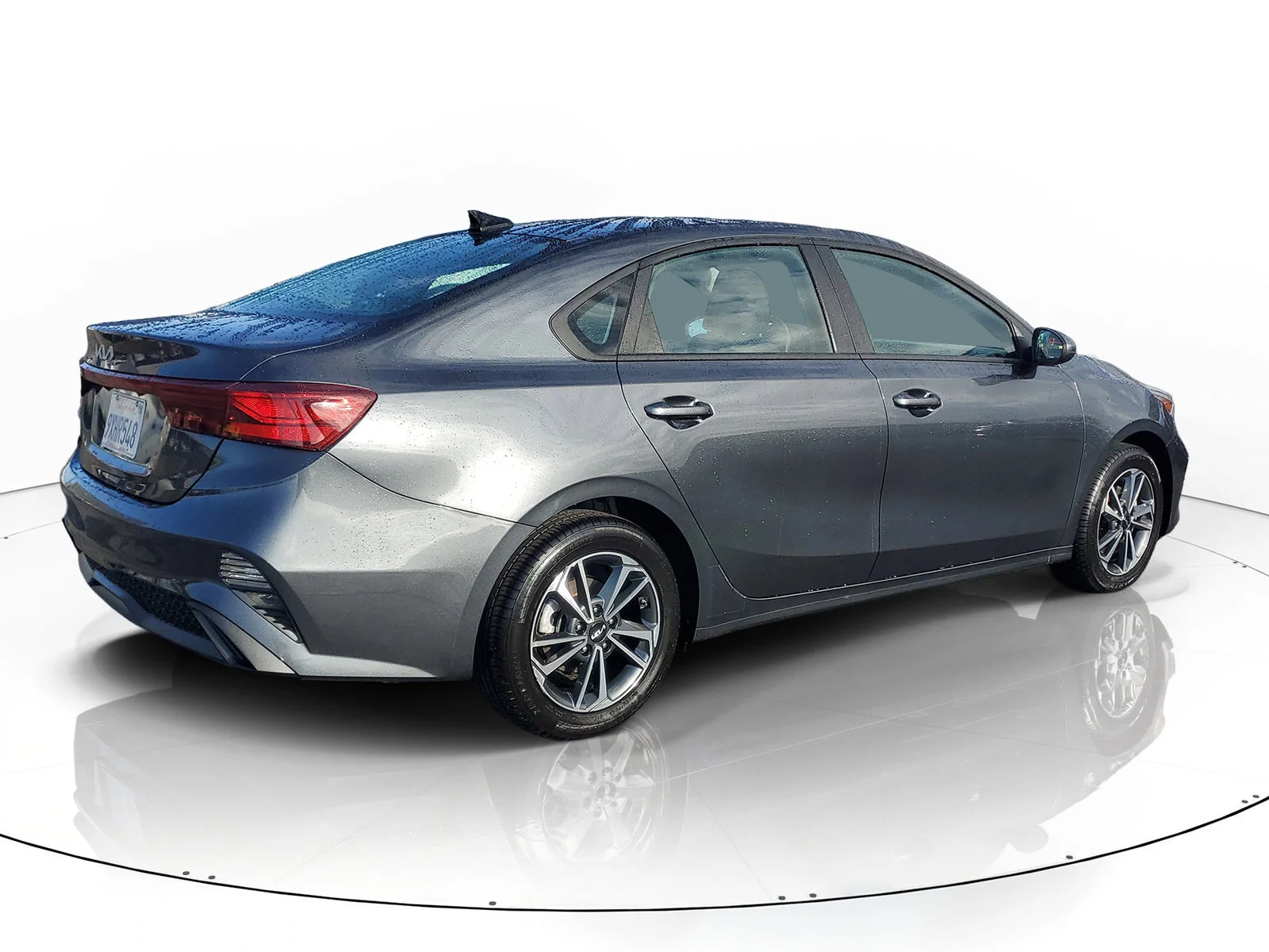 Certified Used 2024 Gray Kia LXS image 3