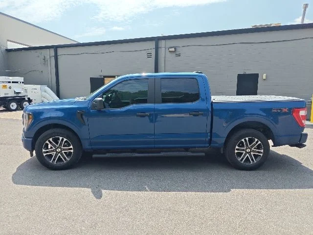 Used 2023 Blue Metallic Ford XL image 6
