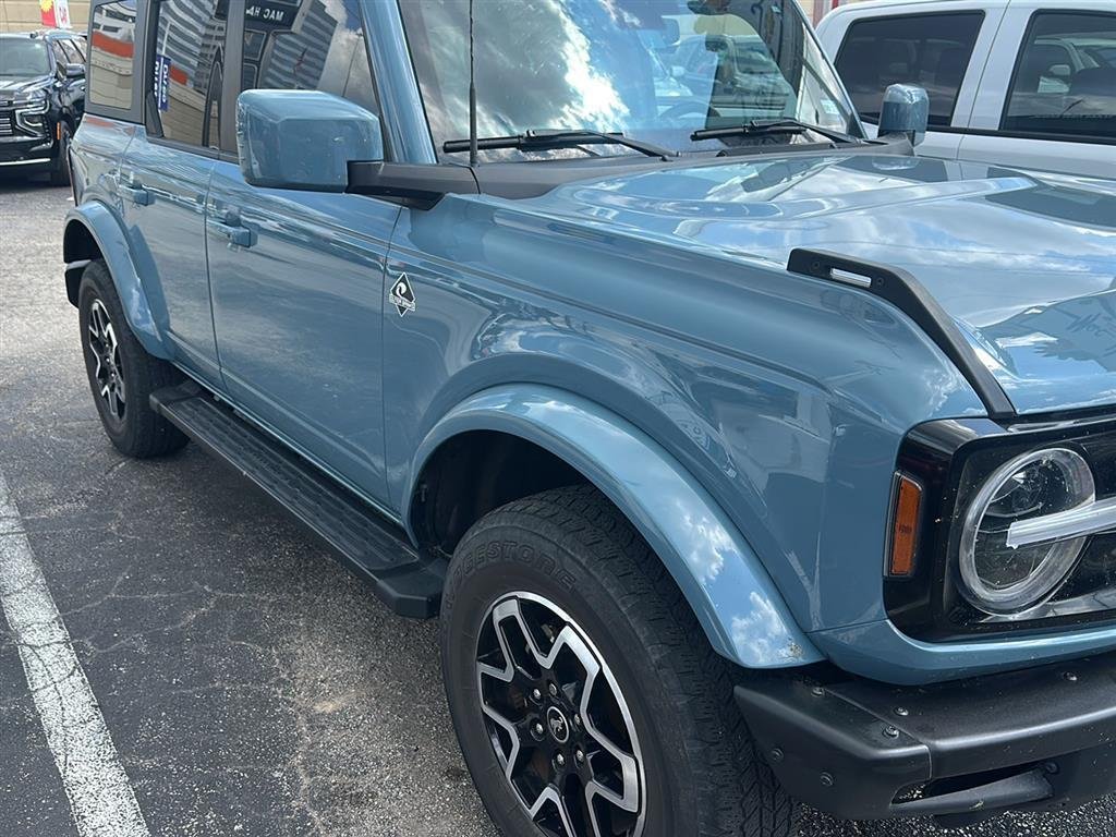 2023 Ford Bronco Outer Banks 4x4's photo