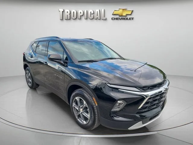 New 2026 Black Chevrolet 2LT image 7