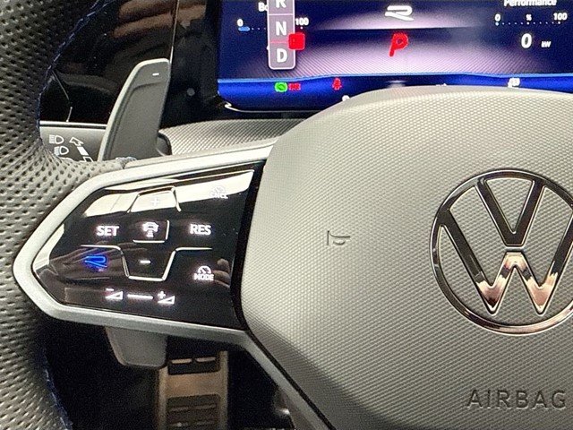 New 2026 Pure White Volkswagen 2.0T image 11