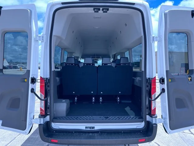 New 2026 OXFORD WHITE Ford XL HD High Roof 15 Passenger Van image 11