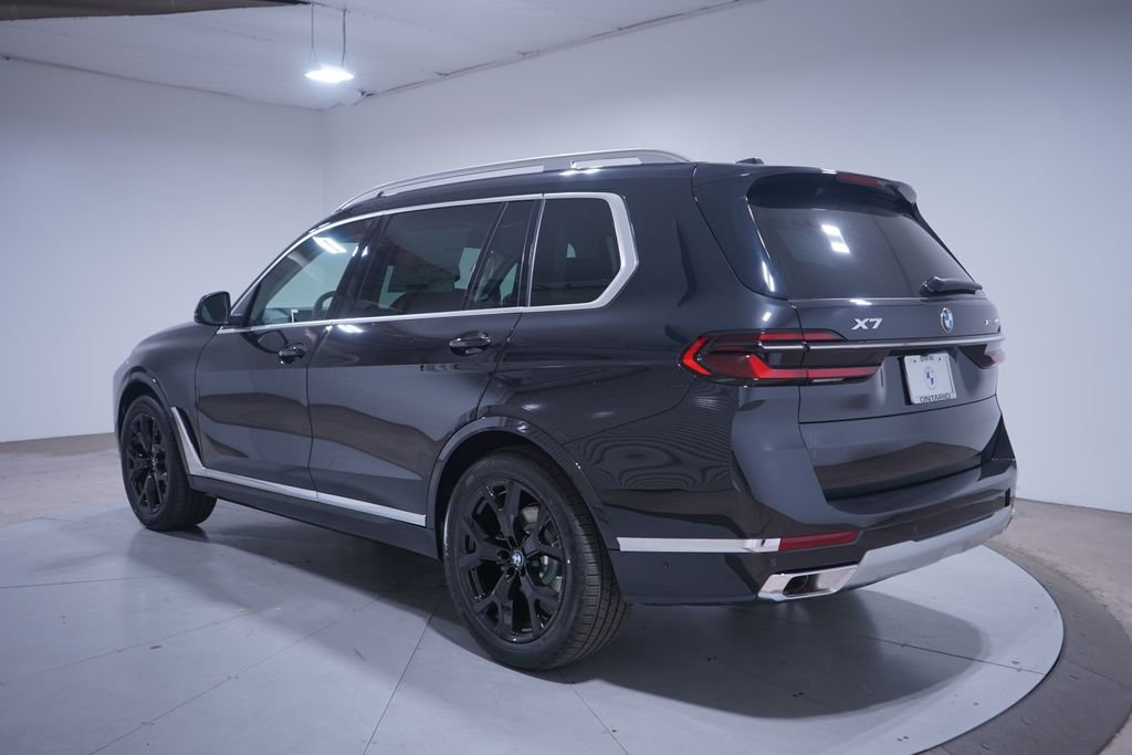 Used 2026 Black Sapphire Metallic BMW xDrive40i image 3