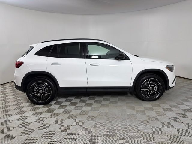 New 2026 Polar White Mercedes-Benz GLA 250 image 8