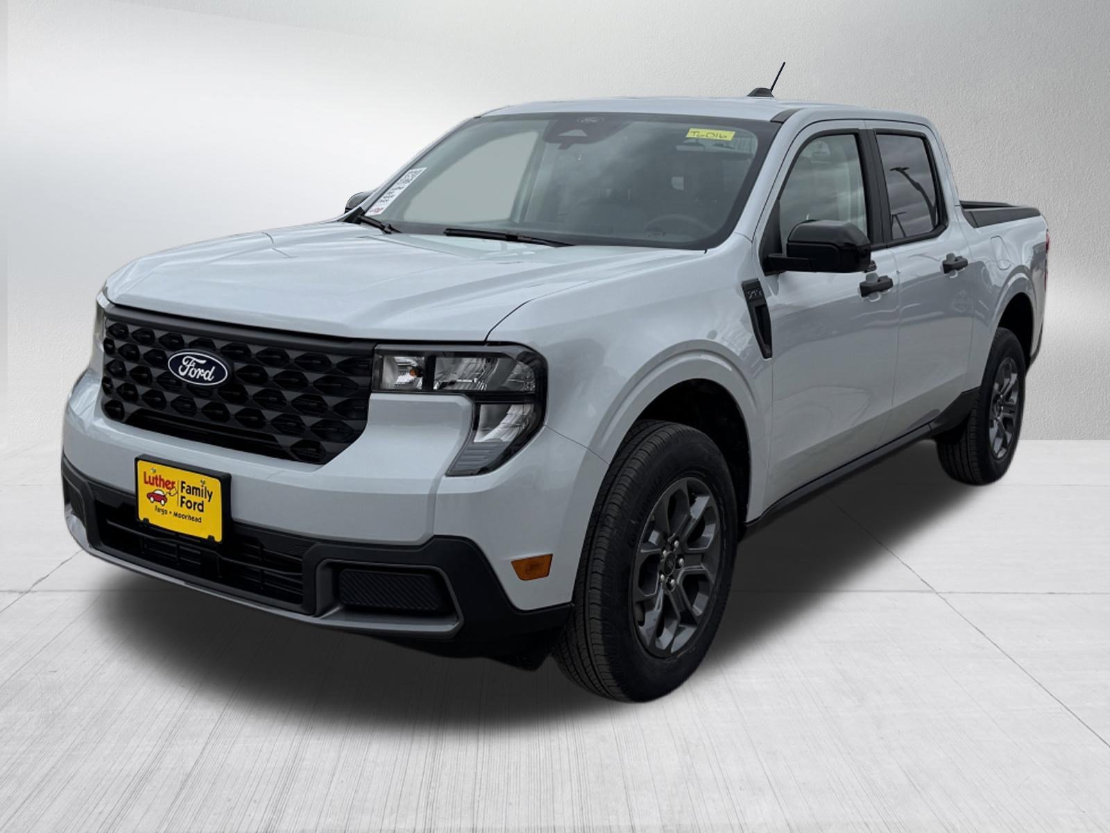 New 2026 Space White Metallic Ford XLT image 2