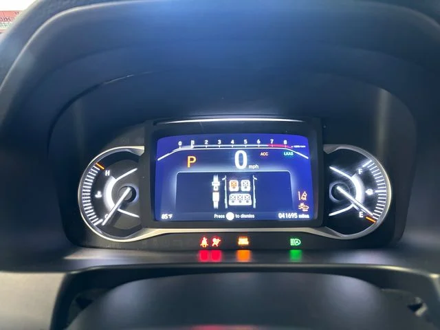 Used 2023  Honda EX-L image 17