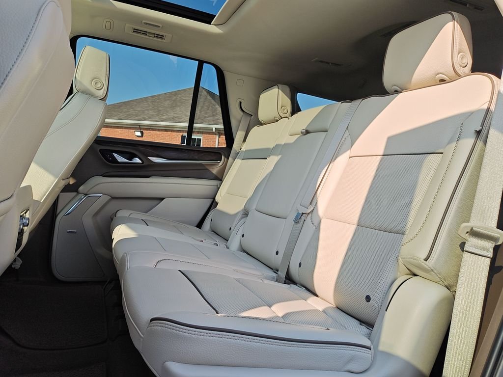 Used 2021 Beige GMC Denali image 14