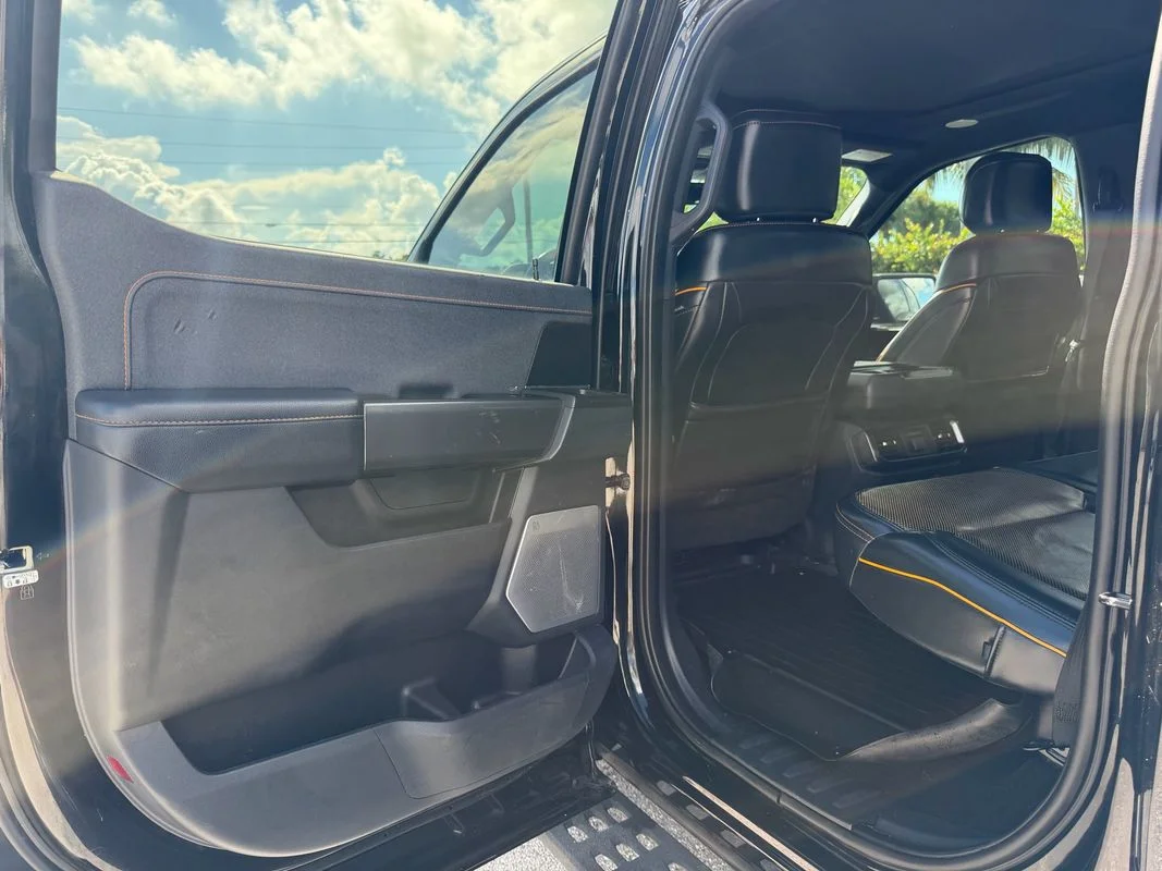 Used 2022  Ford Tremor image 13