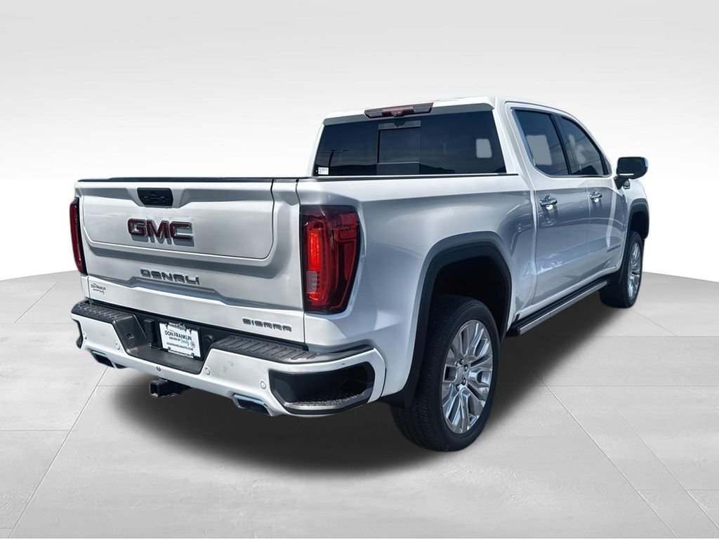 Used 2021 White GMC Denali image 5
