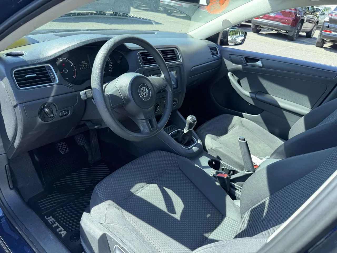 Used 2014 Tempest Blue Metallic Volkswagen 2.0L S image 18