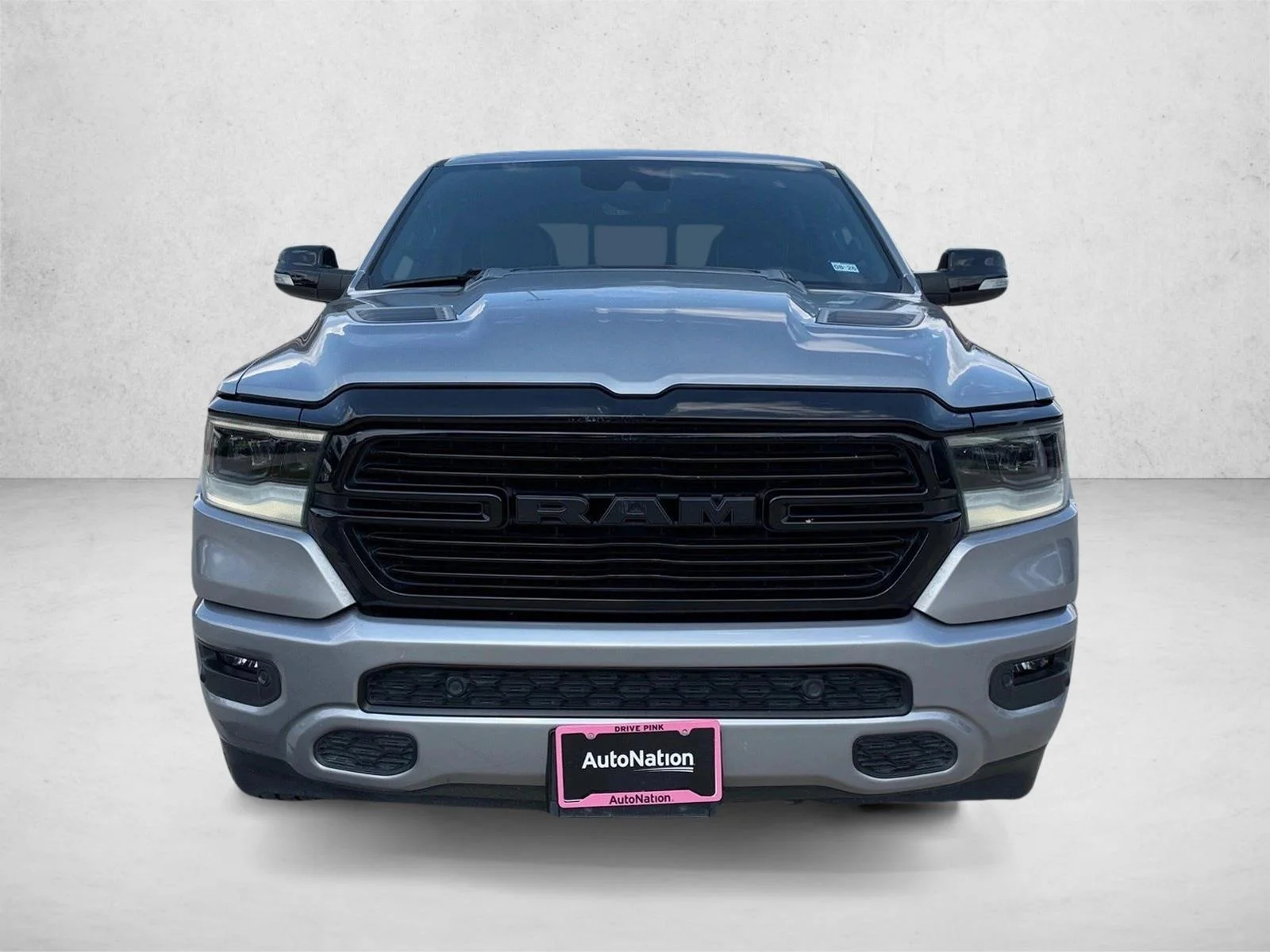 Used 2022 Billet Silver Metallic Clearcoat RAM Laramie image 2