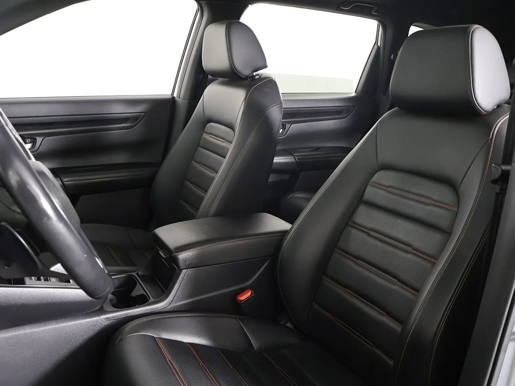 Used 2025 Solar Silver Metallic Honda Sport-L image 30