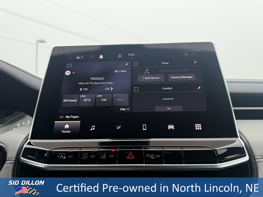 Used 2023 Laser Blue Pearl Coat Jeep Limited image 14