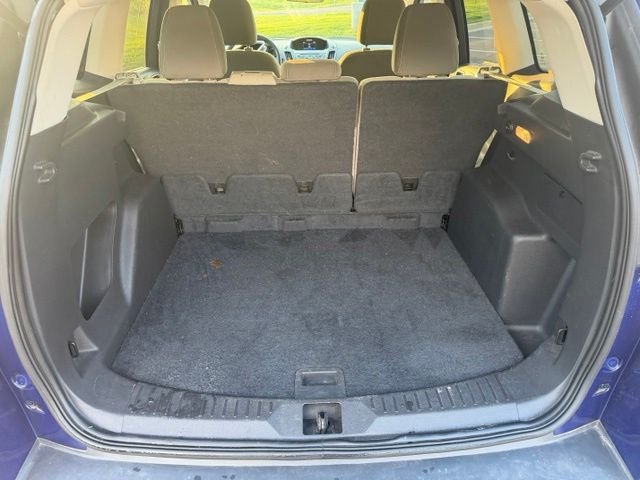 Used 2016 Blue Ford SE image 10