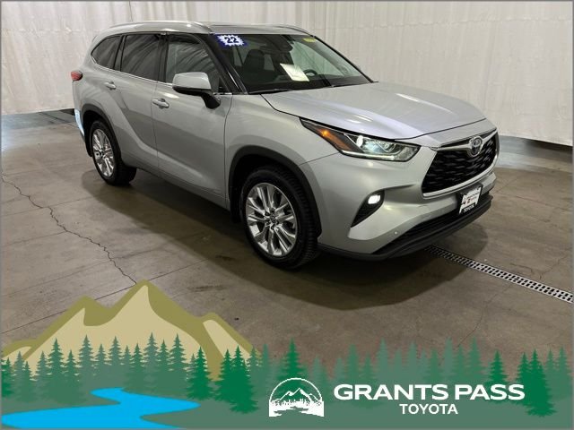 2022 Toyota Highlander Limited