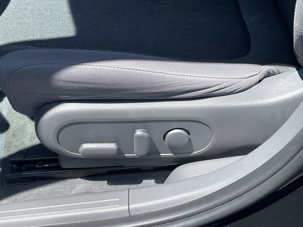 2023 Hyundai IONIQ 5 SE - Photo 22