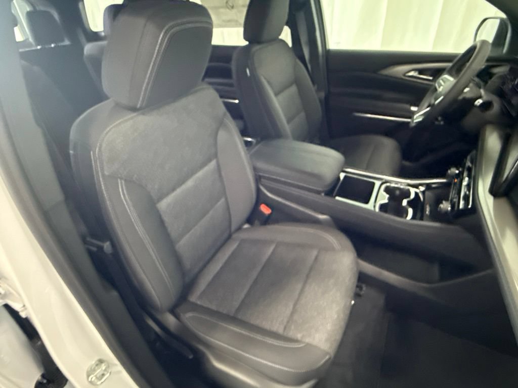 2027 Chevrolet Traverse LT - Photo 20