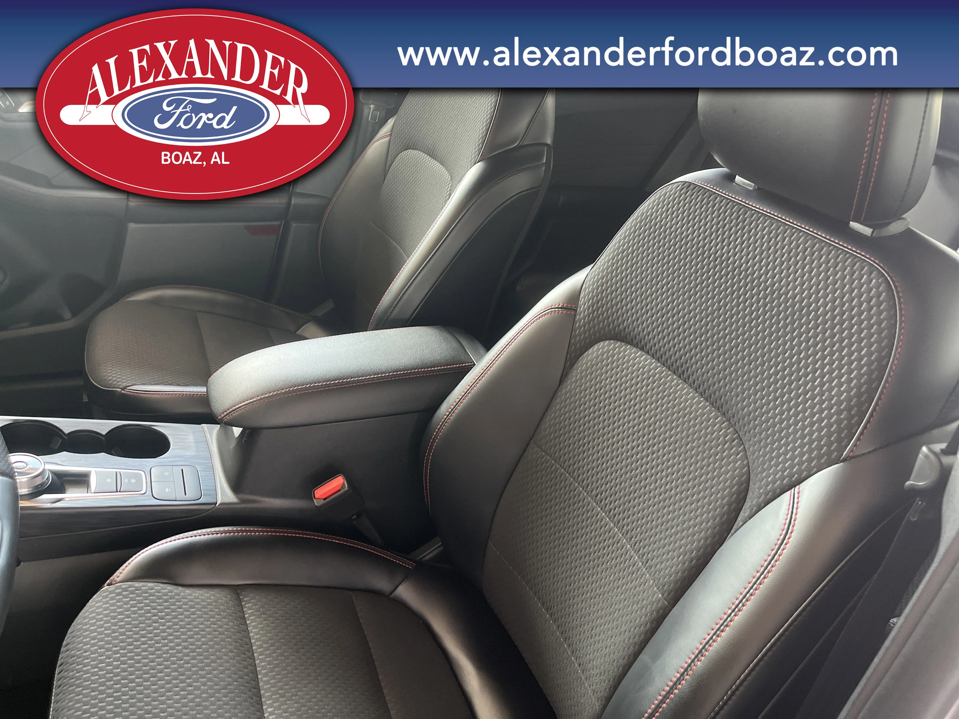 2024 Ford Escape ST-Line - Photo 11