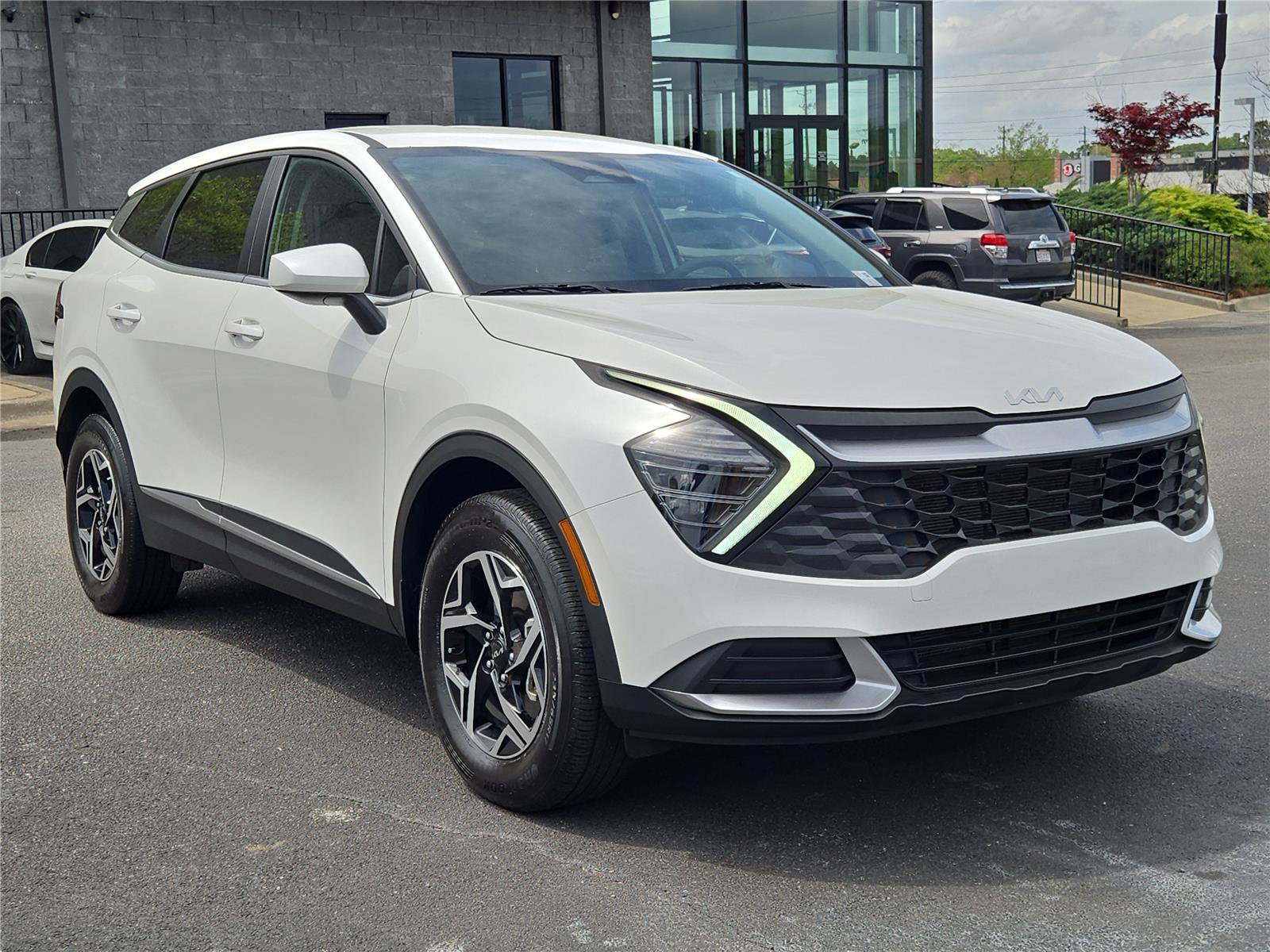 2025 Kia Sportage LX - Photo 3