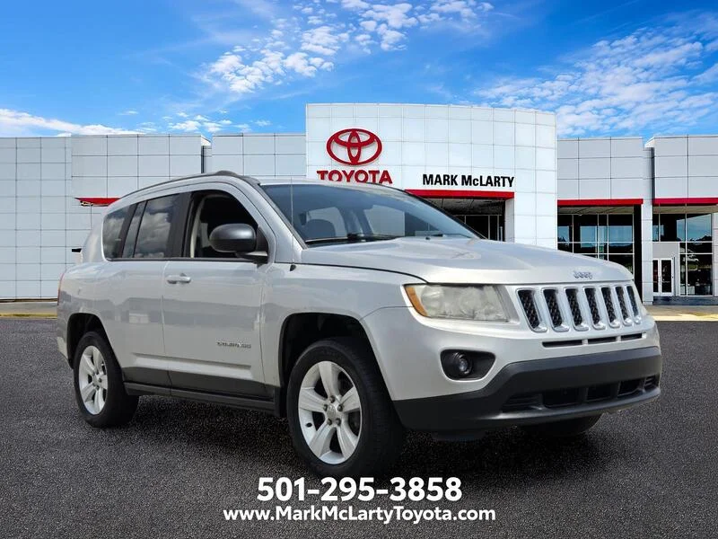 Used 2013 Bright Silver Metallic JEEP FWD 4DR LATITUDE image 7