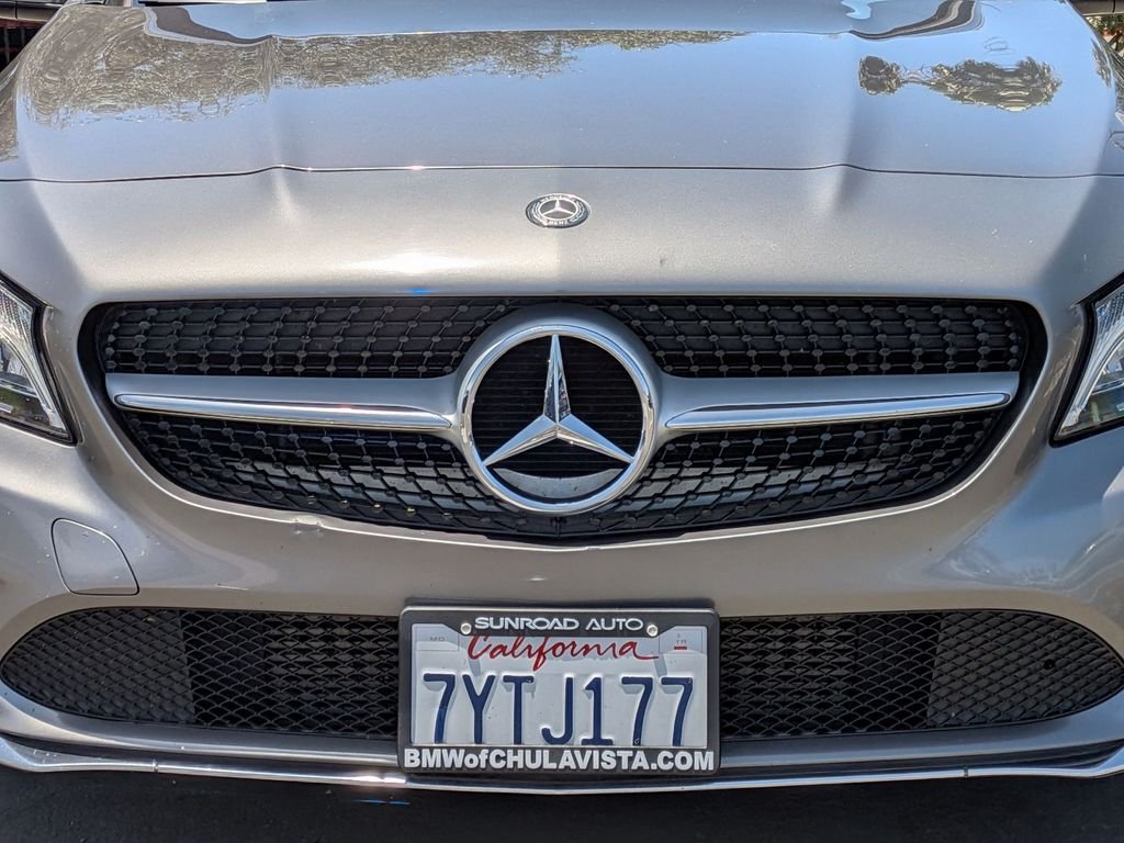 Used 2018  Mercedes-Benz CLA 250 image 36