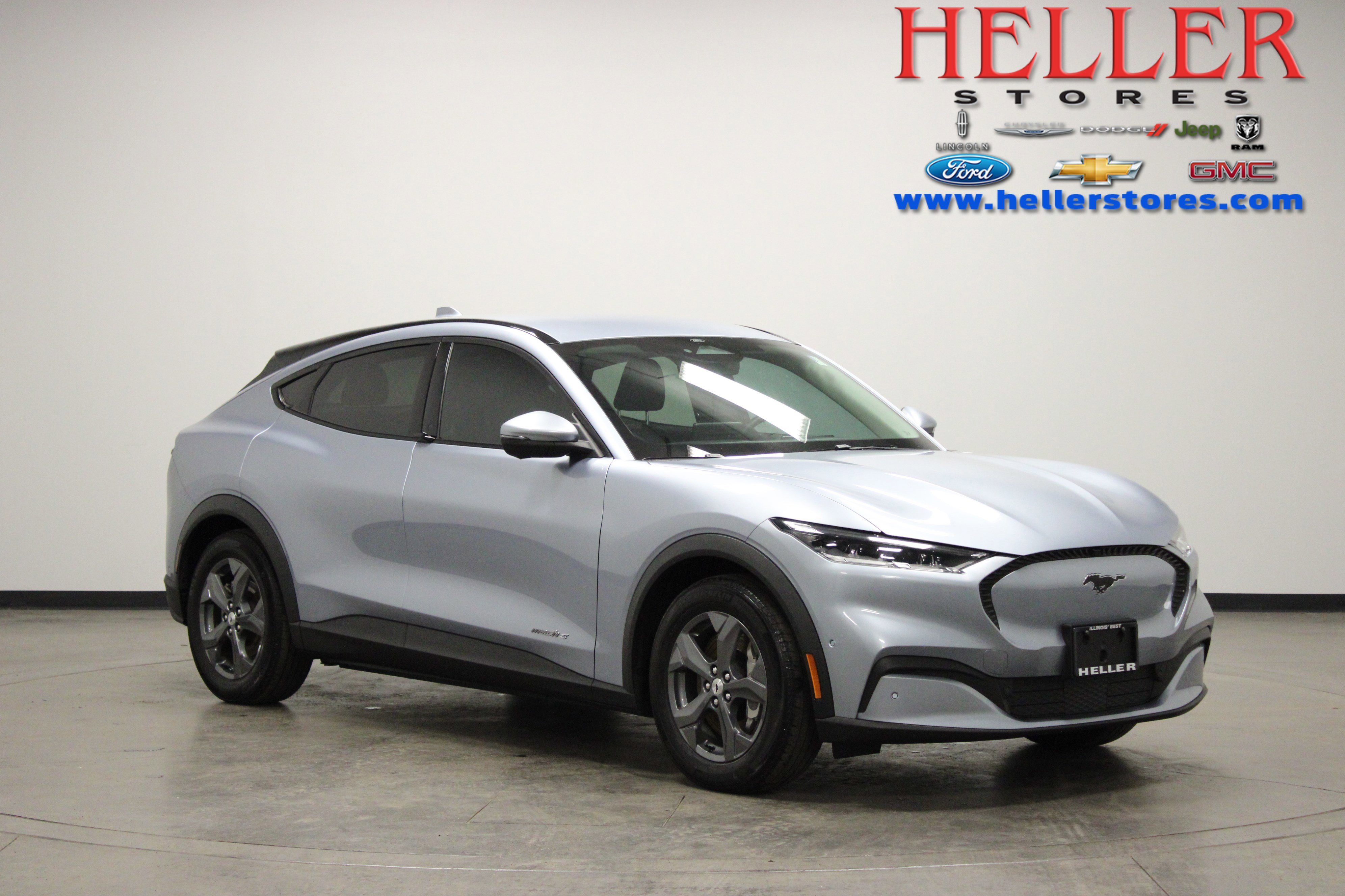 2022 Ford Mustang Mach-E Select RWD