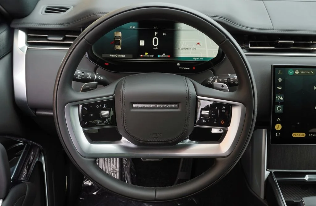 New 2026 Carpathian Grey Land Rover SE image 18