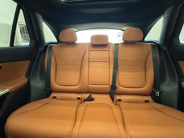 New 2027 Gray Mercedes-Benz GLC 300 image 7
