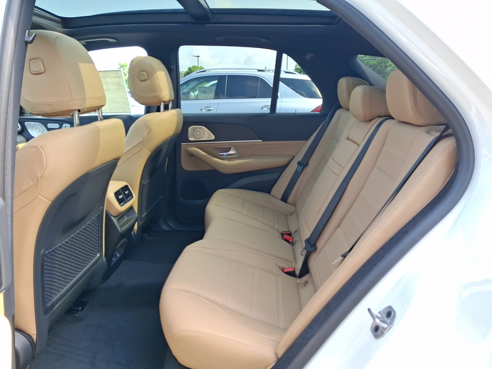 New 2026 Polar White Mercedes-Benz GLE 350 image 6