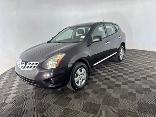 Used 2015 Black Nissan S image 3