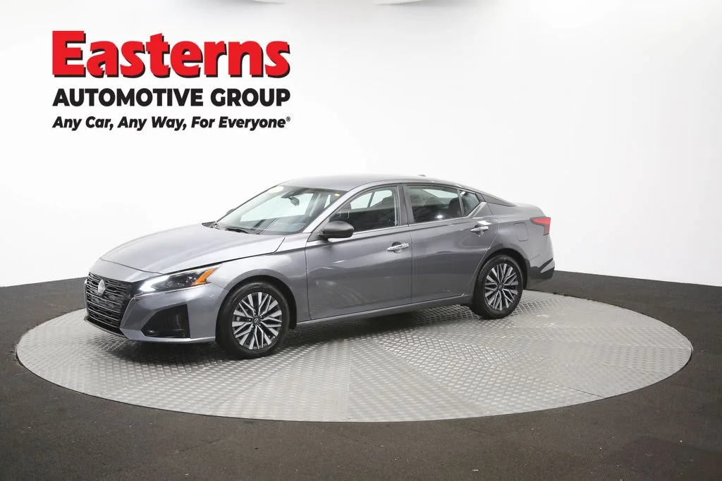 Used 2025 Gray Nissan 2.5 SV image 56