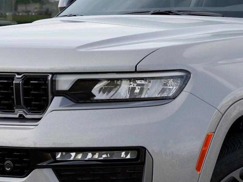 New 2026 Silver Zynith Exterior Paint Jeep Summit image 10
