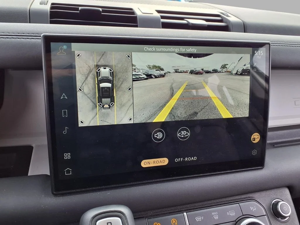Used 2025 White Land Rover S image 7