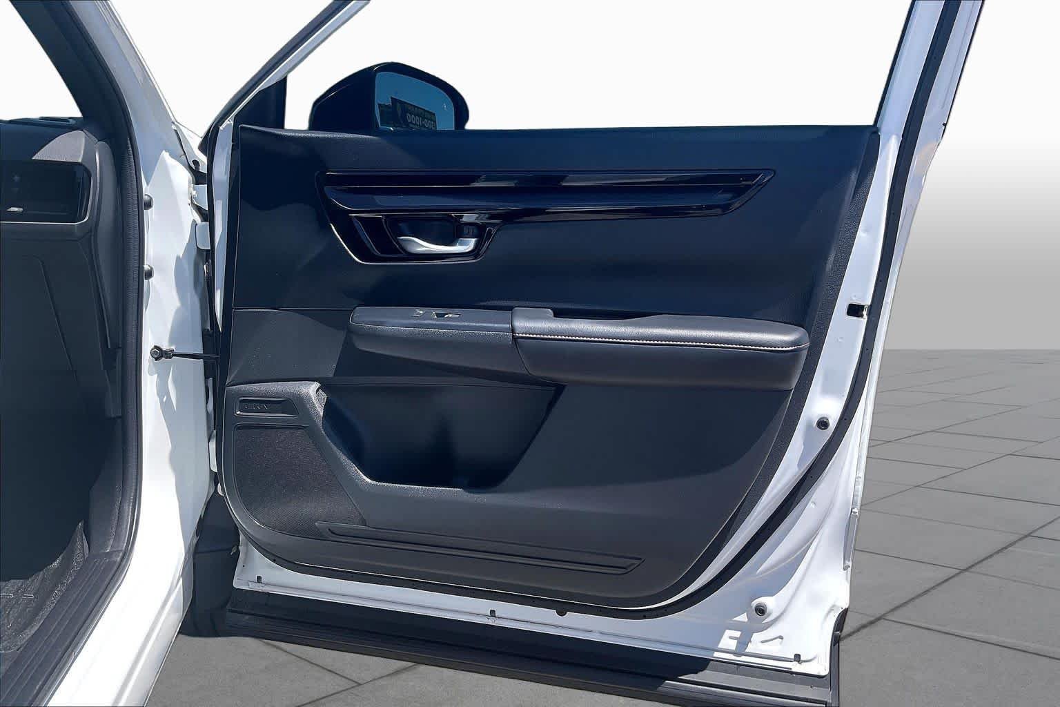 Used 2024 Platinum White Pearl Honda Sport Touring image 22