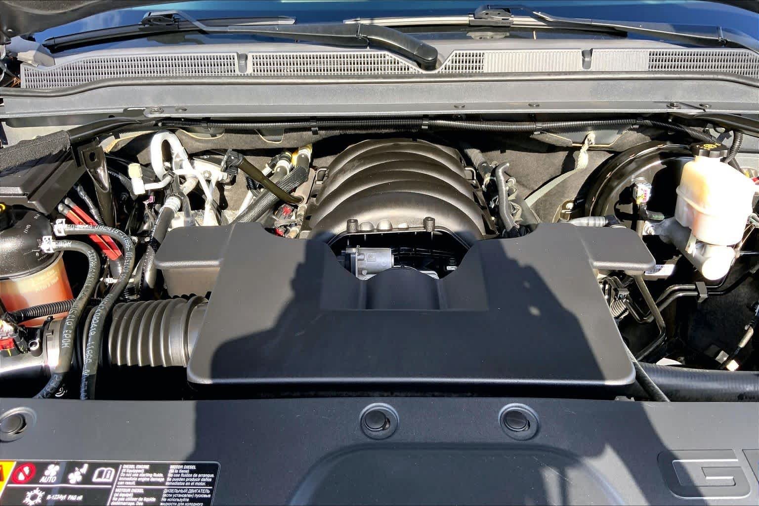 Used 2019 Satin Steel Metallic GMC SLT image 32