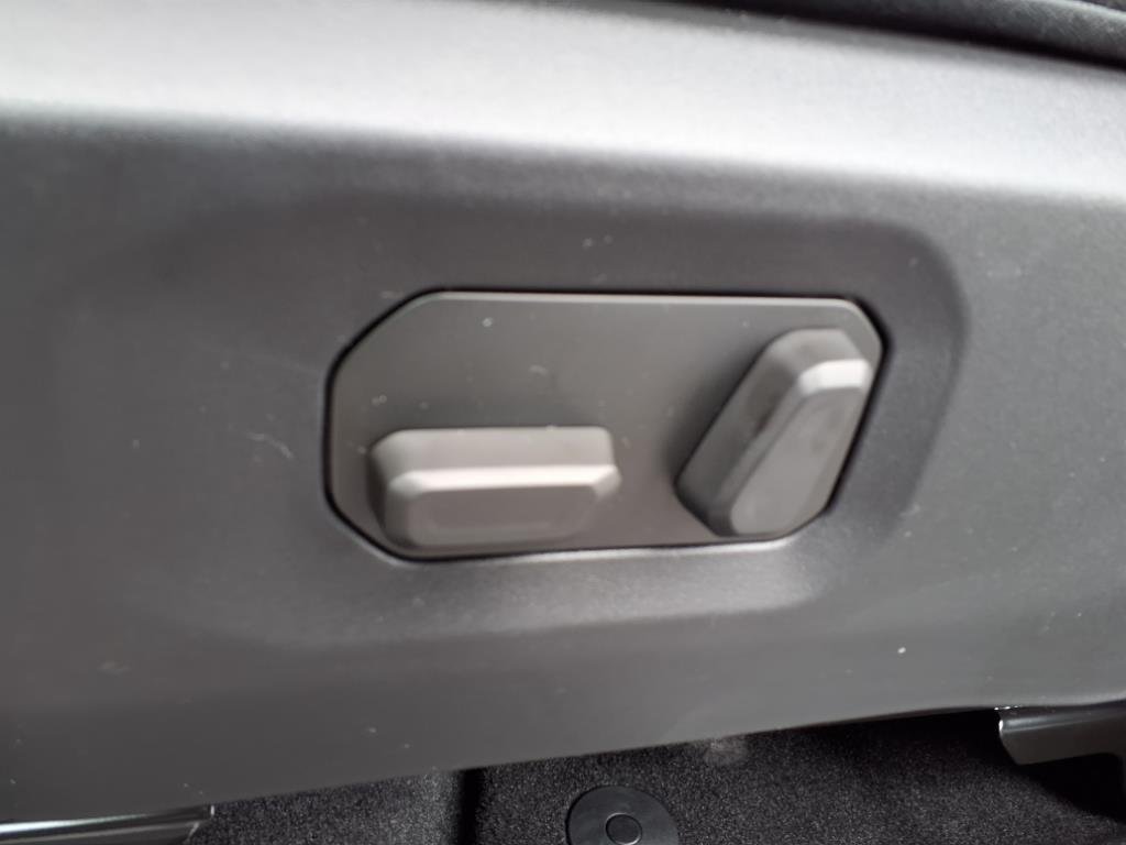 2025 Jeep Wrangler 4-Door Sahara - Photo 12
