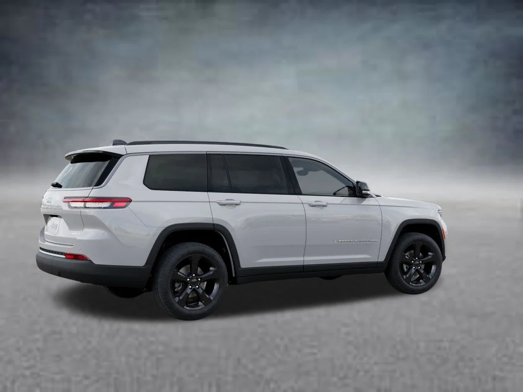 New 2026 Bright White Clear-Coat Exterior Paint Jeep Limited image 4