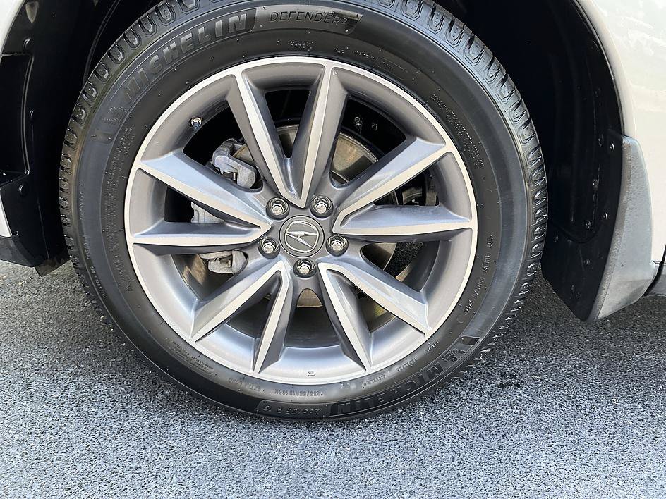 Used 2019 Silver Acura w/Technology Pkg image 28