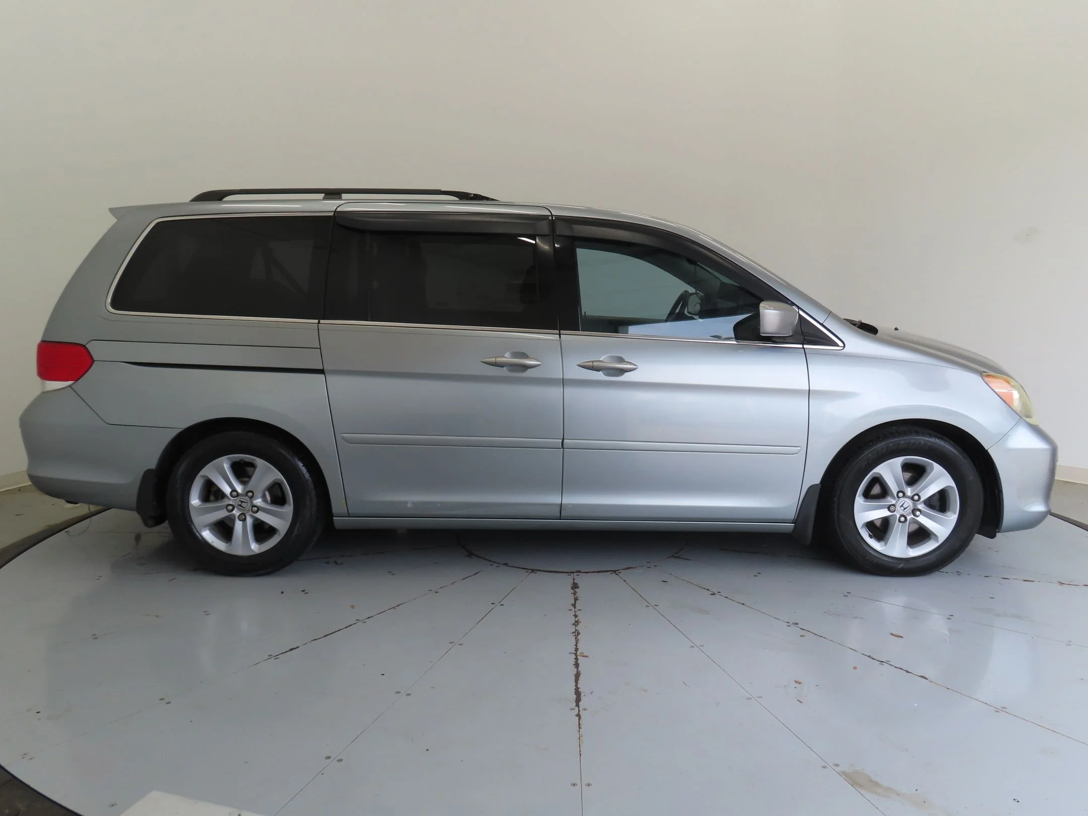 Used 2008 Honda Odyssey Touring with VIN 5FNRL38928B017253 for sale in McKinney, TX